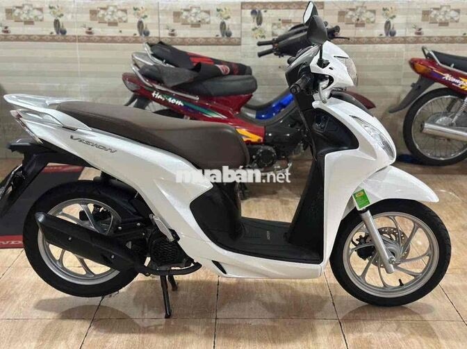 Honda Vision Trắng 5147 km