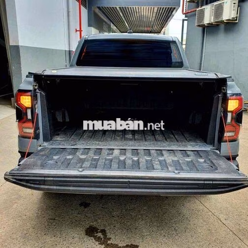 Ford Raptor 2023 Xám Xi măng nhập Thái