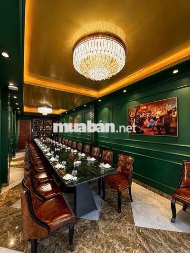 Tuyển 10 Phục Vụ Nhà Hàng Quận 1