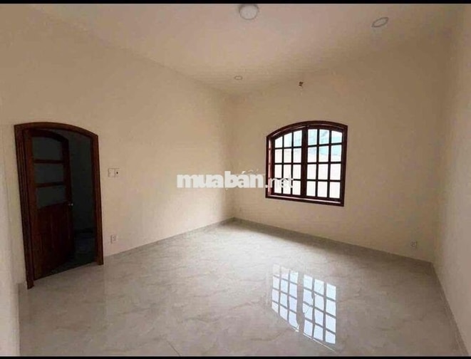 CHO THUÊ BIỆT THỰ SÂN VƯỜN PHÚ NHUẬN DT 630m2