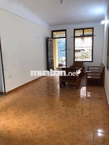 Căn hộ 2 tầng 6 phòng 3 VS 2 sân rộng thoáng, 2 bếp