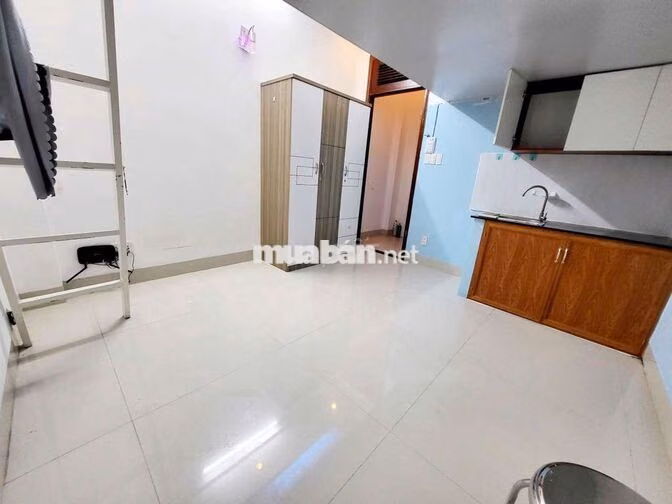 Chính Chủ Cho Thuê Căn Hộ Rộng 45m2 ở đường Huỳnh Văn bánh giá 5tr2