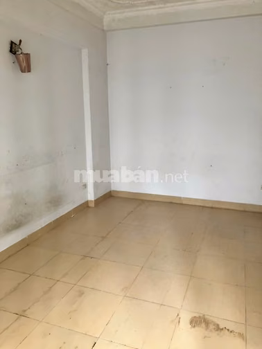 Cho thuê nhà số 30 ngõ 179 Triều Khúc DT 62mx4tầng, giá 10.5 triệu