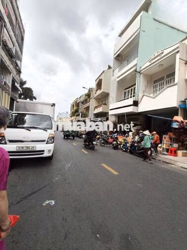 Cho thuê nhà Mặt tiền Chợ Bình Tây, Q6-4x17- 1 lầu- kinh doanh tốt