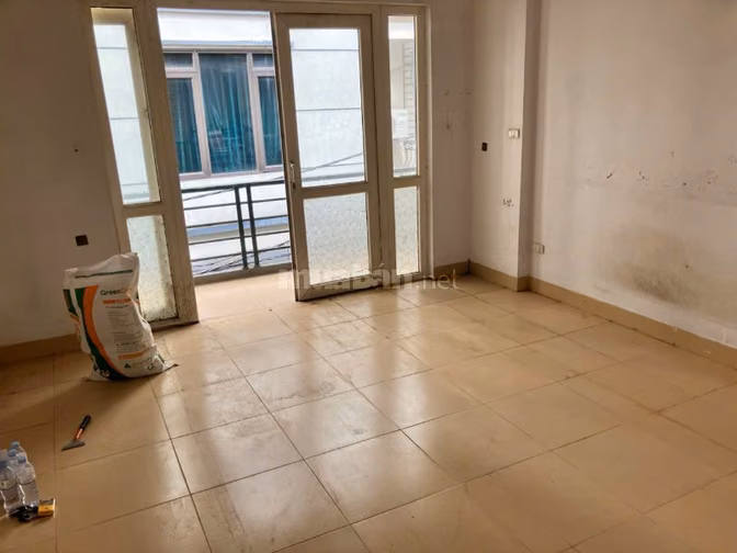 Cho thuê nhà số 30 ngõ 179 Triều Khúc DT 62mx4tầng, giá 10.5 triệu