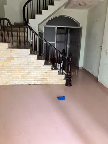 Cho thuê nhà số 30 ngõ 179 Triều Khúc DT 62mx4tầng, giá 10.5 triệu