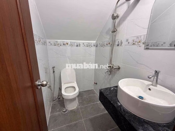 CHO THUÊ MẶT BẰNG KINH DOANH Ở MẶT TIỀN ĐƯỜNG VƯỜN LÀI , Q12