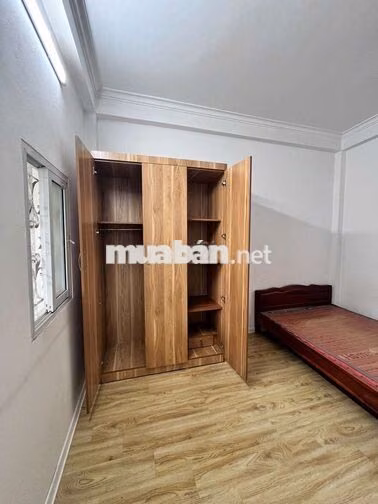 CHO THUÊ NHÀ TẦNG 5 TẠI PHỐ CHÍNH KINH