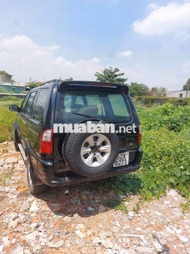 Isuzu Hi Lander 2004 Dầu Đen