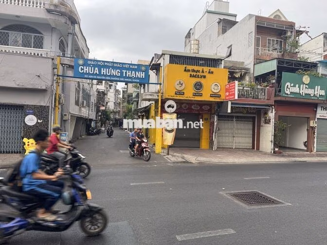 Cho thuê nhà mặt tiền đường Nguyễn Kiệm, tiện kinh doanh