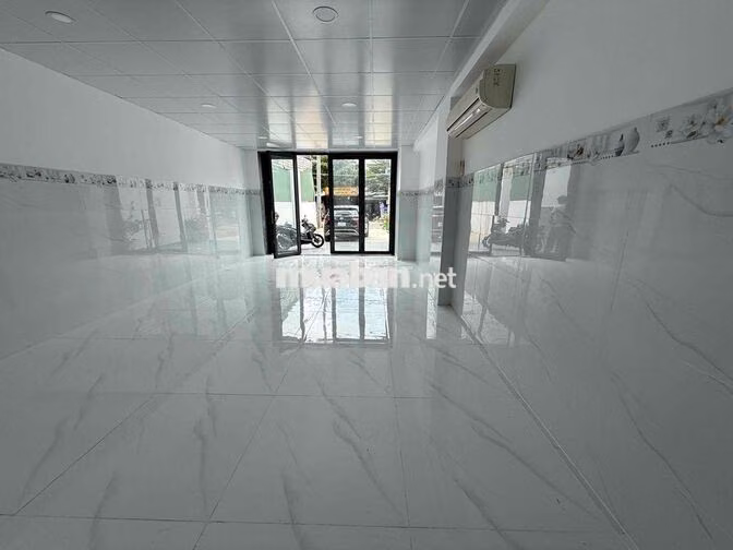 CHO THUÊ MẶT BẰNG KINH DOANH Ở MẶT TIỀN ĐƯỜNG VƯỜN LÀI , Q12