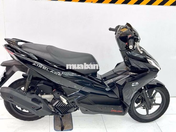 Honda Airblade 125 4Val 2023 Đen bóng