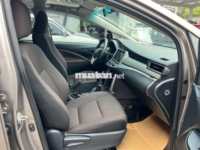TOYOTA INNOVA 2.0E SỐ SÀN 2022 - THƯƠNG LƯỢNG