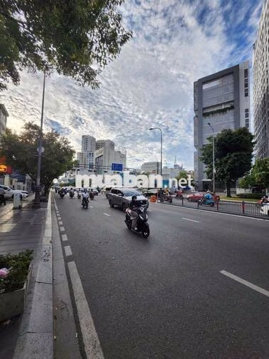 🌈 TOÀ VĂN PHÒNG MẶT TIỀN NGUYỄN VĂN TRỖI SÀN 140m2