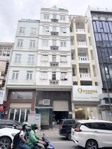 Bán Tòa CHDV Cao Cấp Thu Nhập Gần 100Triệu/Thang, Ngay Sân Bay