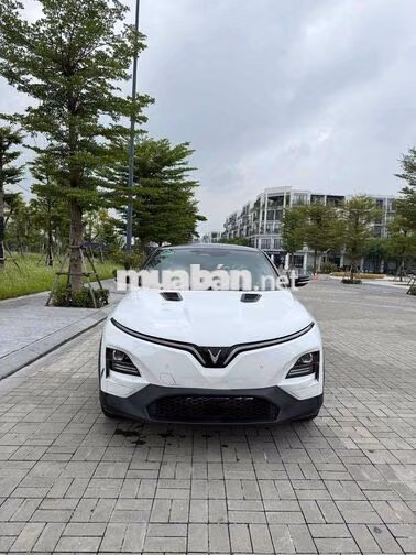 VinFast VF6 2025 Trắng 37000 km