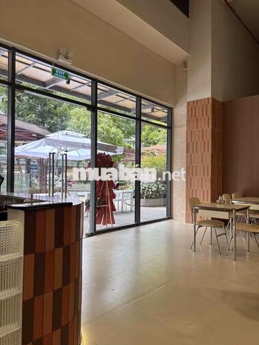 TUYỂN NHÂN VIÊN PHỤC VỤ ( FULL TIME/PART TIME)