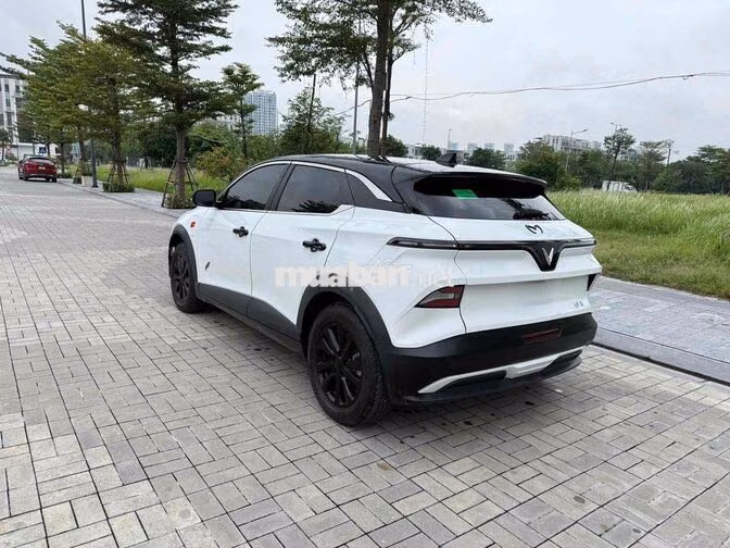 VinFast VF6 2025 Trắng 37000 km