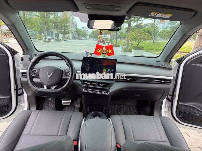 VinFast VF6 2025 Trắng 37000 km