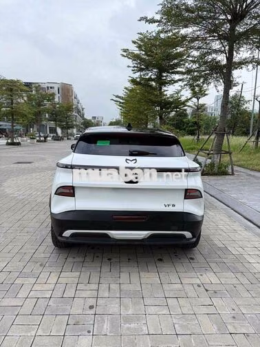 VinFast VF6 2025 Trắng 37000 km