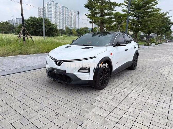 VinFast VF6 2025 Trắng 37000 km