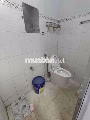NHÀ [ 6 x 23] 1 lửng đúc (2Pn,2Wc) MTKD KHU KÊNH NƯỚC ĐEN,Bình Tân