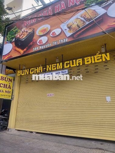 Tuyển Phụ Quán tại 599 Nguyễn Thị Thập, Q.7