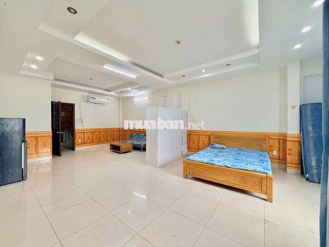 BAN CÔNG 2 KHÔNG GIAN NGỦ 50m2 - FULL NỘI THẤT - CHỢ HOÀNG HOA THÁM