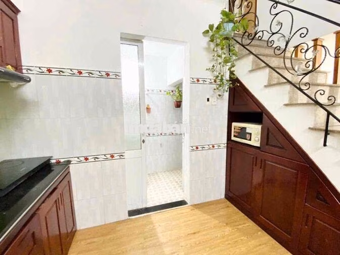 Cho thuê nhà MT Đỗ Quang Vị Trí sầm uất KD buôn bán rất tốt