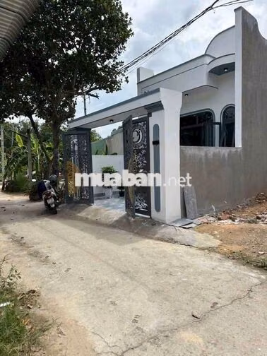 nhà đẹp giá rẻ tại tân định bến cát Bình Dương