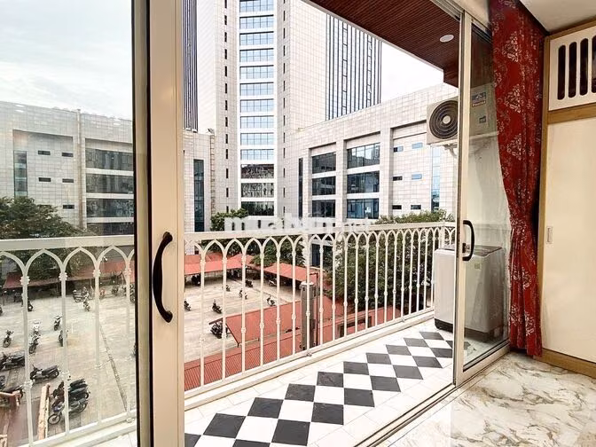 BANCOL SÂN VƯỜN!! 50M2 1N1K Cho thuê TT quận Cầu Giấy, có slot đỗ ô tô