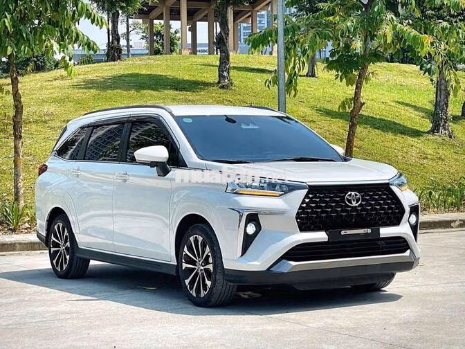 Toyota Veloz Cross TOP 2026 Trắng 6.000 km