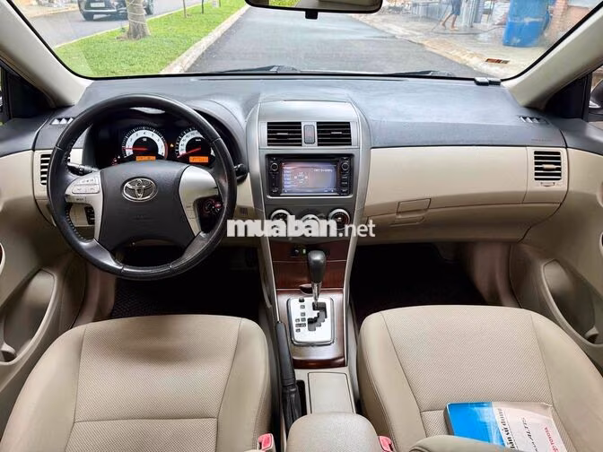 Toyota Corolla Altis 2011 1.8G Bạc 75.000km cọp