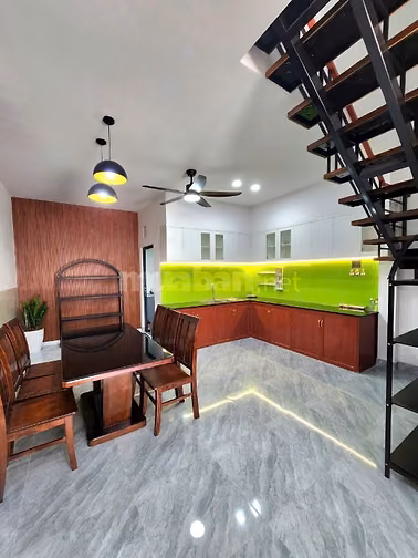 BÁN NHÀ ĐẸP ĐƯỜNG CHIẾN LƯỢC  – GIÁP TÊN LỬA 