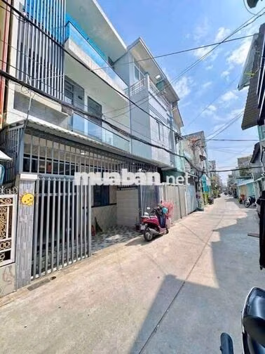 Cho thuê nhà trục chính hẻm thuận tiện kinh doanh 2 lầu