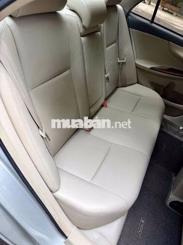 Toyota Corolla Altis 2011 1.8G Bạc 75.000km cọp