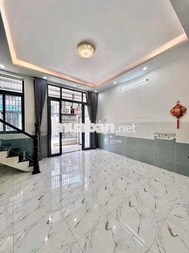 Cho thuê nhà trục chính hẻm thuận tiện kinh doanh 2 lầu