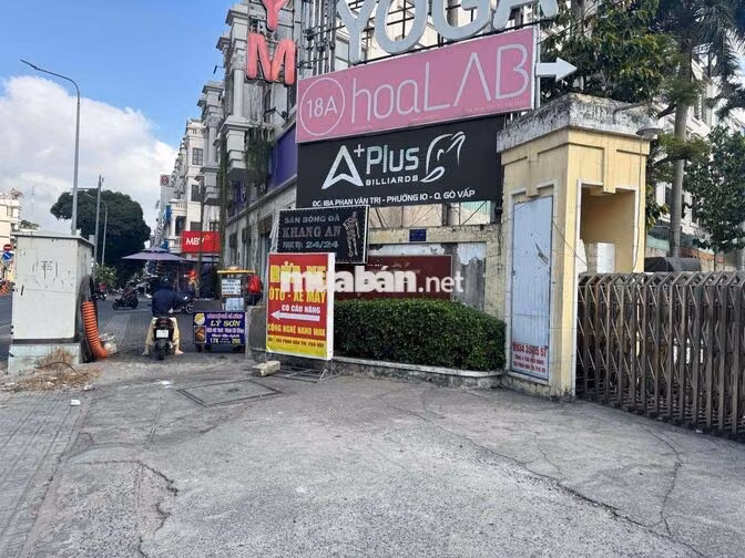 TUYỂN NHÂN VIÊN BÁN BÁNH MÌ