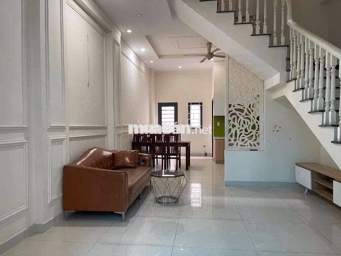 CHO THUÊ NHÀ FULL NỘI THẤT ĐẦY ĐỦ XÁCH VALI VÀO LÀ Ở