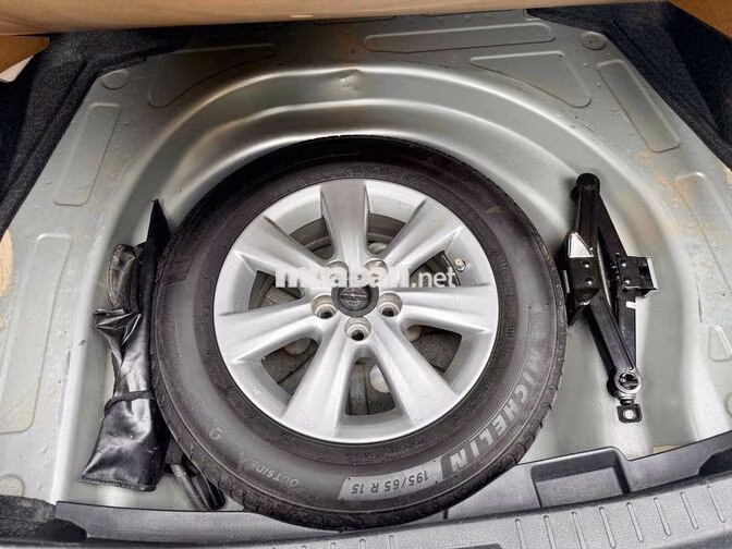 Toyota Corolla Altis 2011 1.8G Bạc 75.000km cọp