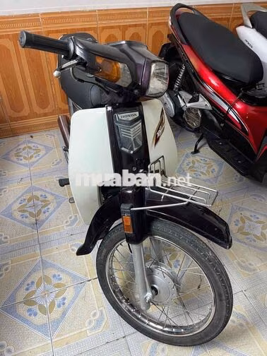 Honda Dream 2011 Trắng Việt Nam