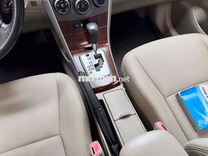 Toyota Corolla Altis 2011 1.8G Bạc 75.000km cọp