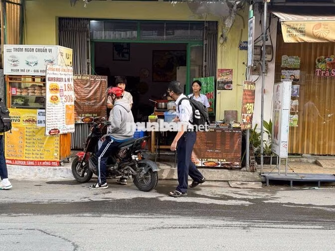 🔥 TUYỂN NHÂN VIÊN PHỤ QUÁN – ĐI LÀM NGAY 🔥