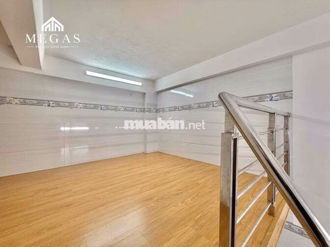 🔥PHÒNG GÁC CAO CẤP_THANG MÁY_FREE DỊCH VỤ_GẦN CV HOÀNG VĂN THỤ🏡