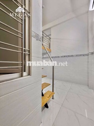 🔥PHÒNG GÁC CAO CẤP_THANG MÁY_FREE DỊCH VỤ_GẦN CV HOÀNG VĂN THỤ🏡