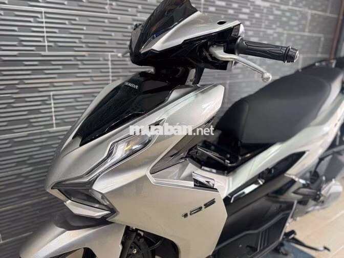 Honda Air Blade 125 4Val 2022 Xám Lamborghini