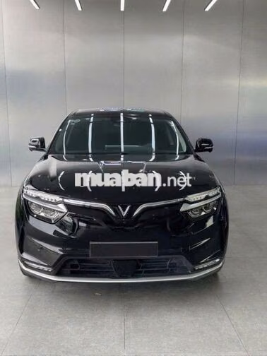 VinFast VF8 Eco AWD 2023 Đen 48000 Km
