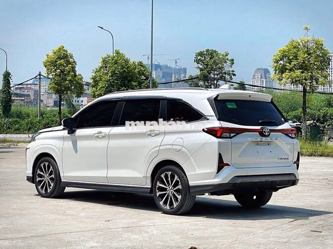 Toyota Veloz Top 2026 Trắng 6000km