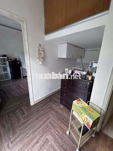 cho thuê nguyên lầu trệt đường lê văn sỹ tân bình