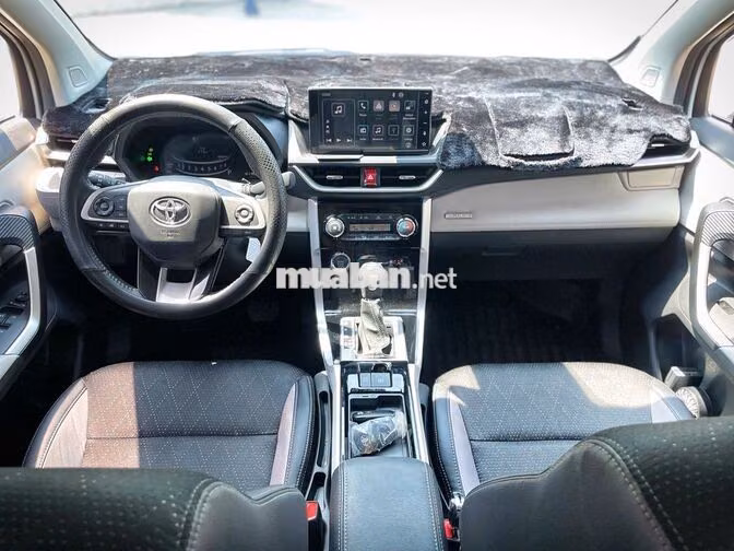 Toyota Veloz Top 2026 Trắng 6000km